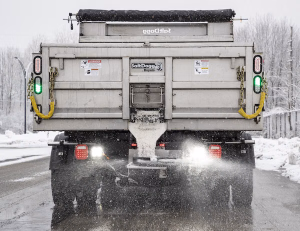 2025 Buyers Products Saltdogg® Medium Duty Mds Combination Dump Spreader-933113135E2 - Image 8
