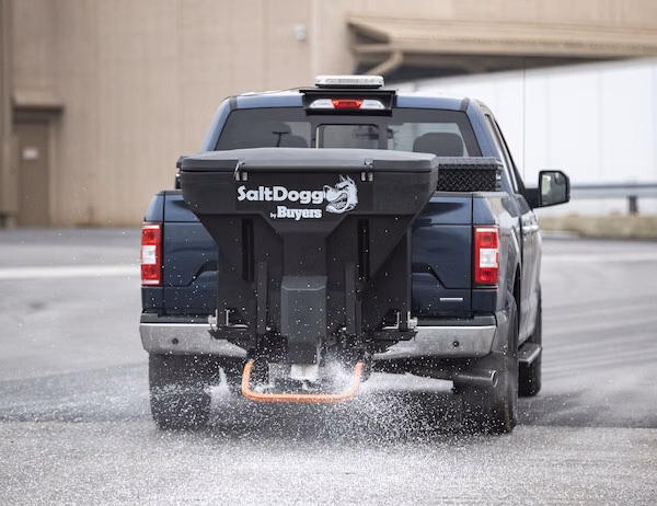 2025 Buyers Products TGS07 11 CUBIC FOOT TAILGATE SPREADER - Image 4