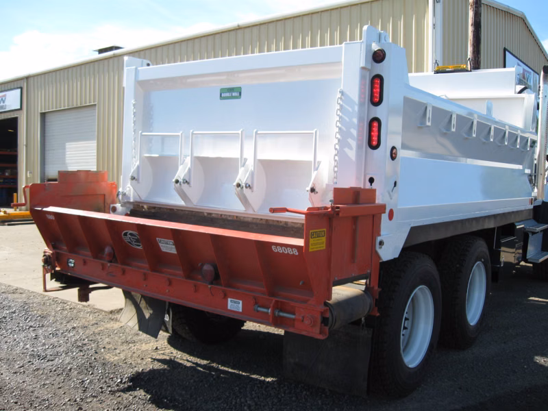 2025 Pioneer Truckweld Double Wall - Image 3