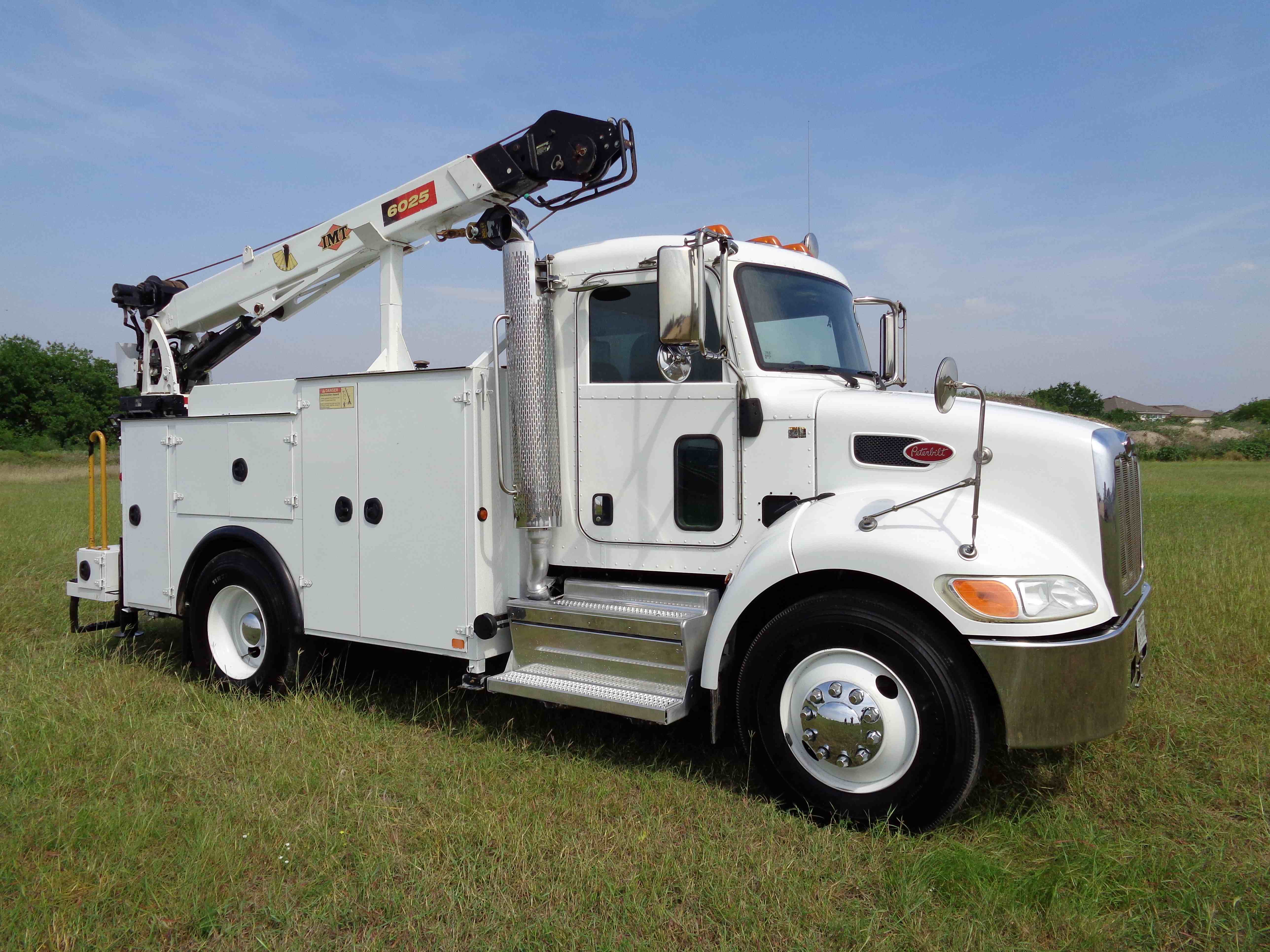 2019 PETERBILT 337 REFURBED MECHANICS TRUCK [VU2213]